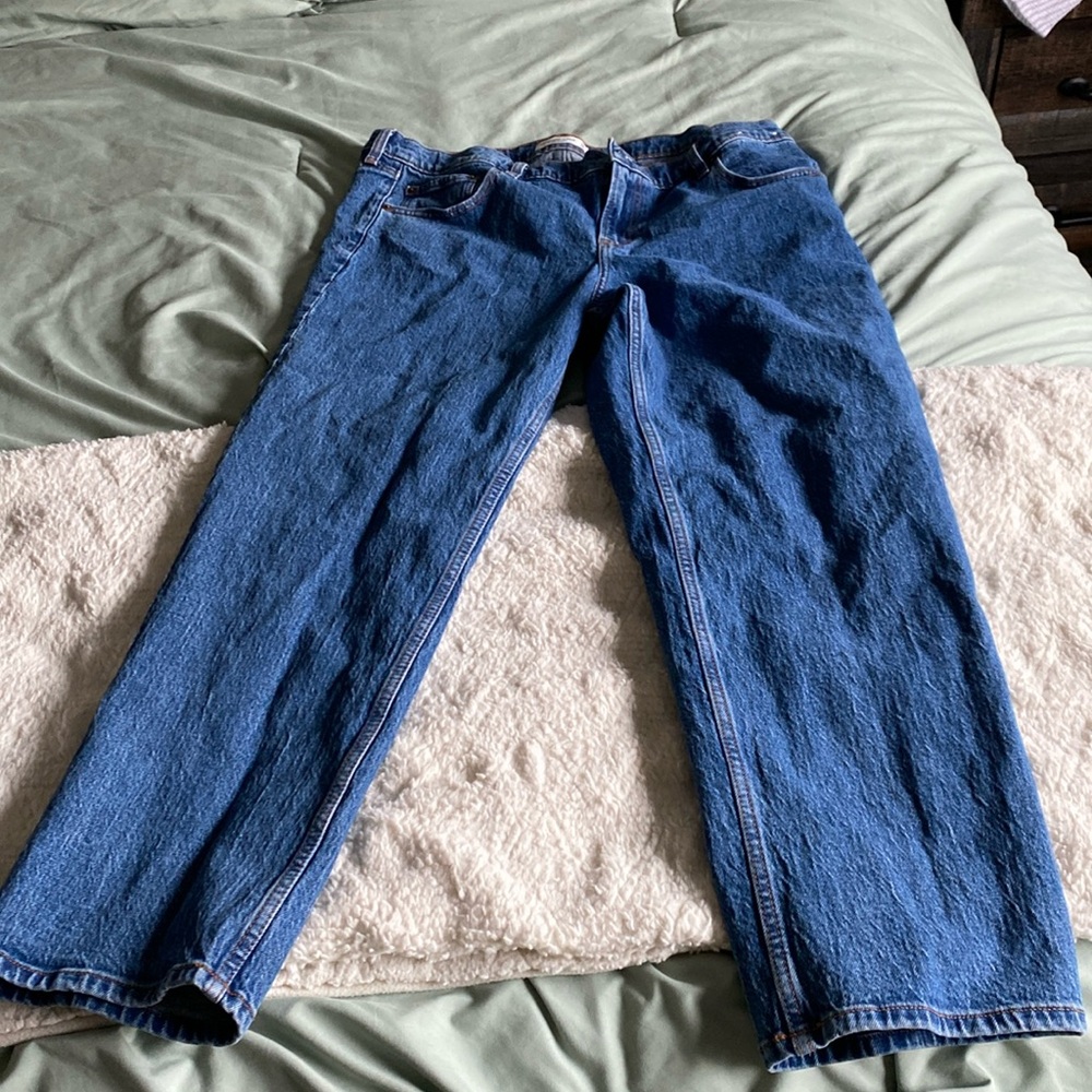 Abercrombie mid rise straight jeans